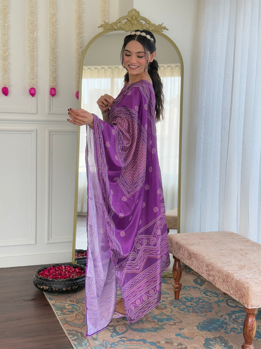 Beautiful Purple Franch Crepe Fabric Kurtis Pant Set